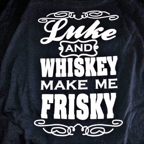 Luke and Whiskey Make Me Frisky T-shirt Size XXL - Picture 3 of 5
